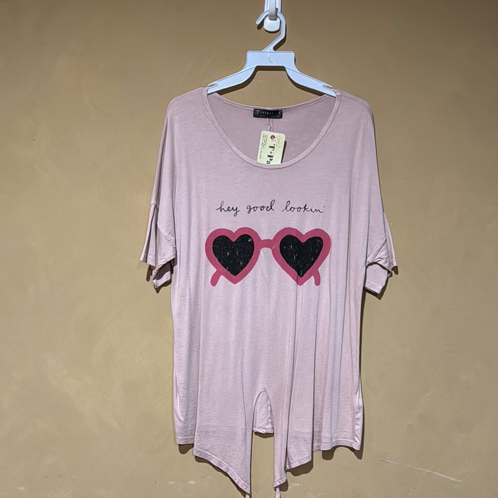 T Party Fashion Pink Graphic Short Sleeve Tee